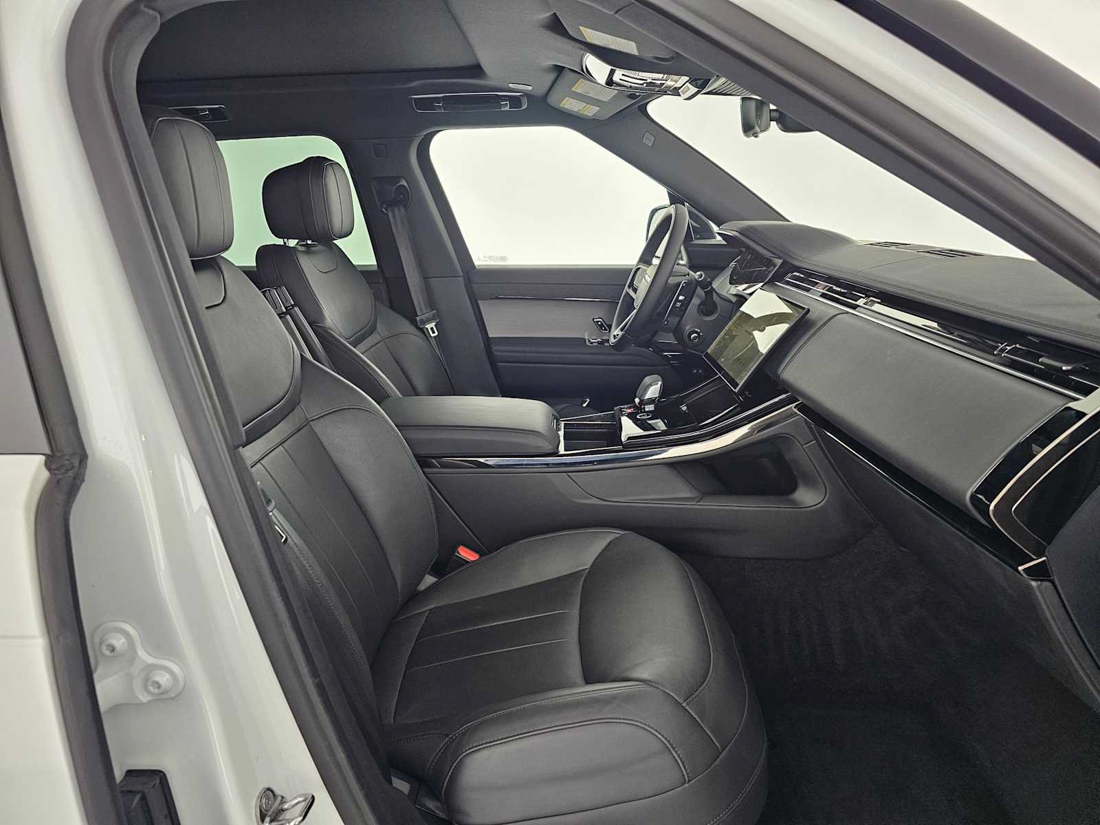 Used 2024 Land Rover Range Rover Sport Dynamic SE AWD/4WD image 10
