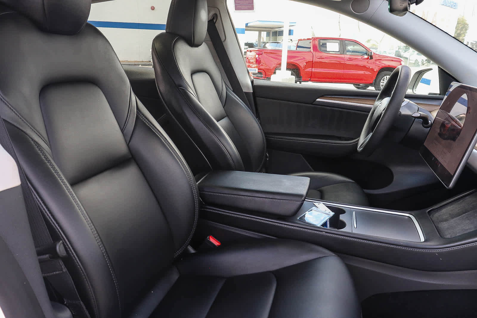 Used 2023 Tesla Model Y Long Range image 16