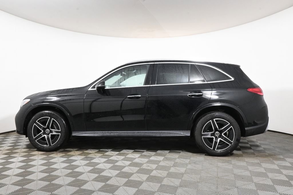 Certified 2026 Mercedes-Benz GLC 300 GLC 300 image 2