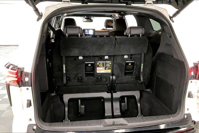 Used 2022 Toyota Sienna XSE image 38