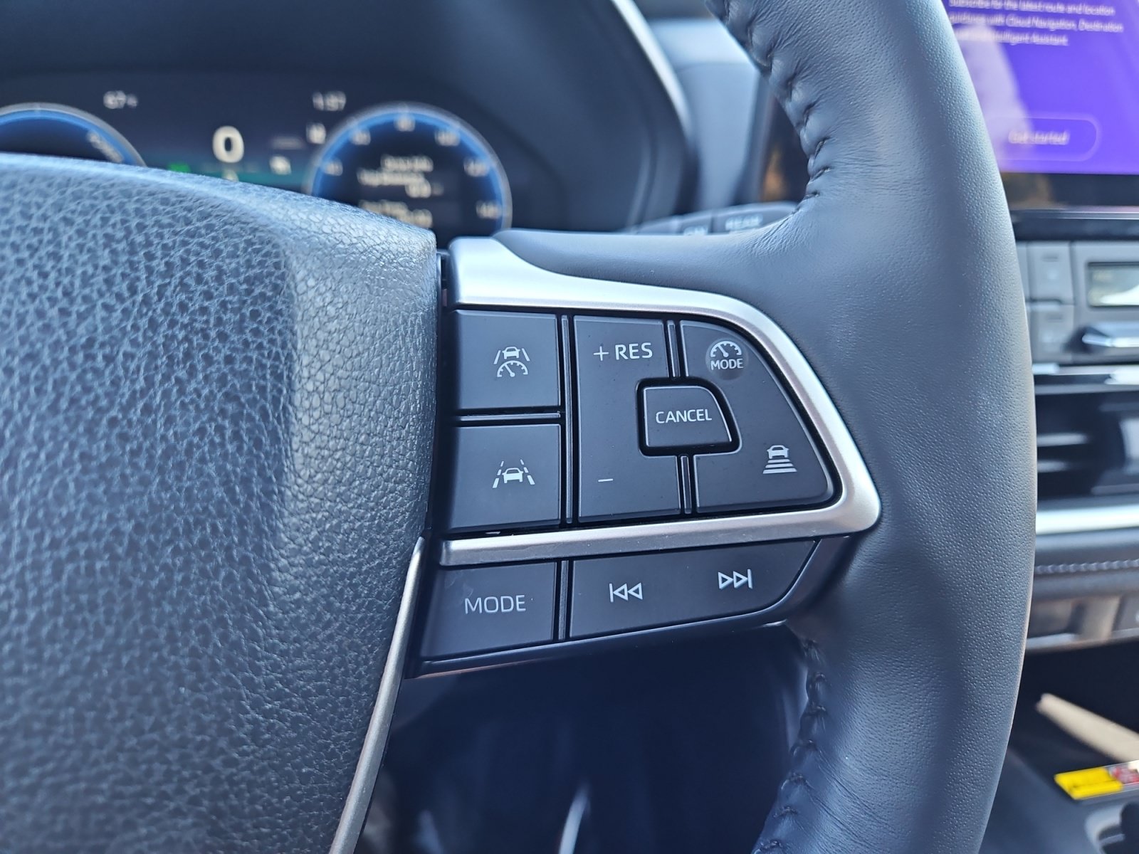 Used 2025 Toyota Grand Highlander AWD Hybrid image 29