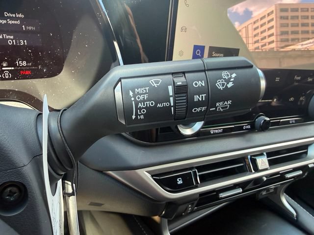 New 2026 Lexus RX 450h AWD image 17