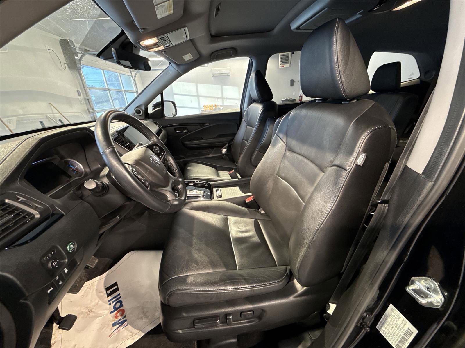 Used 2022 Honda Pilot Touring image 13