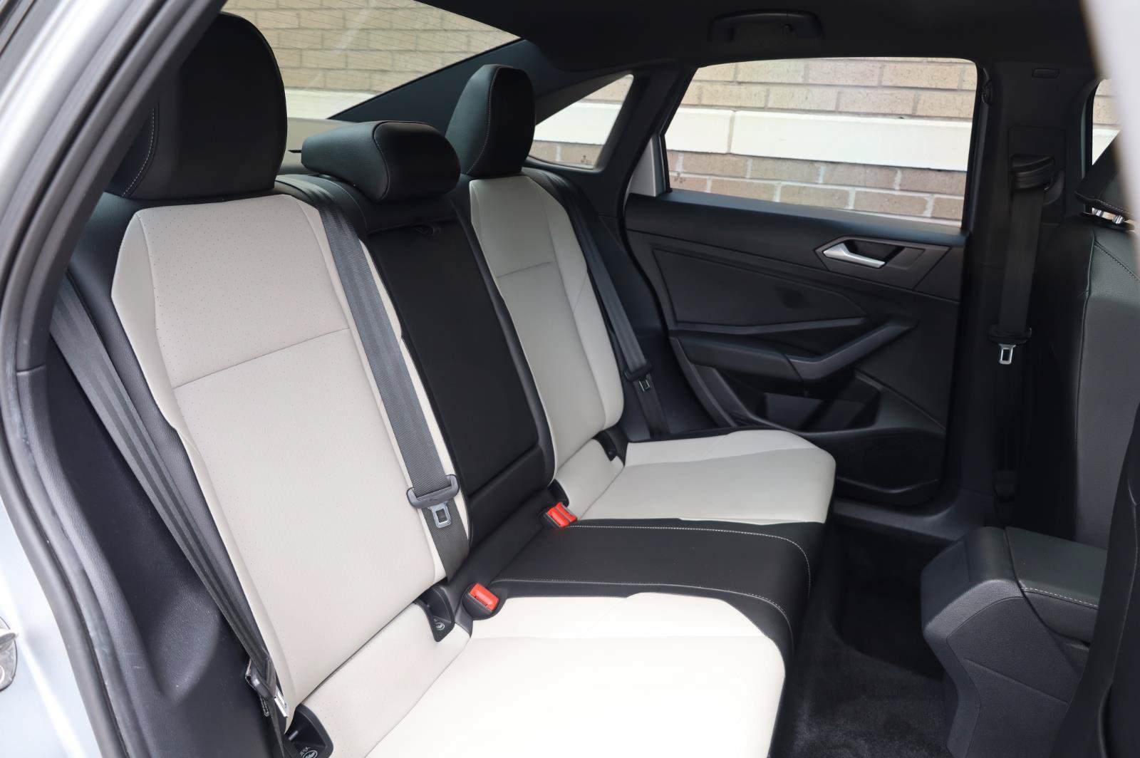 Used 2020 Volkswagen Jetta R-Line FWD image 25