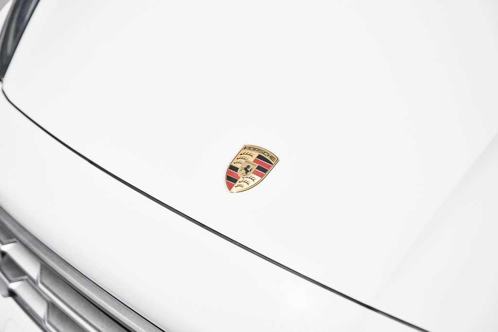 Used 2025 Porsche Cayenne image 7