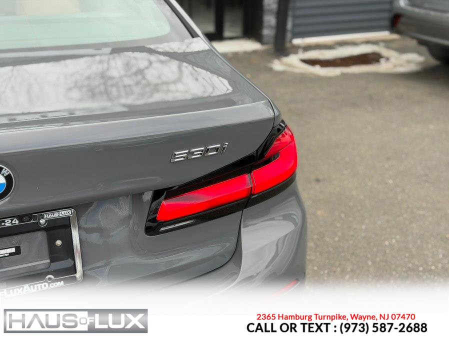 Used 2022 BMW 530i xDrive w/ Premium Package AWD/4WD image 26