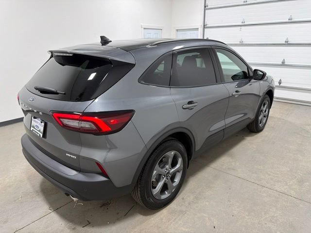 New 2026 Ford Escape ST-Line w/ Tech Pack #1 AWD/4WD image 4