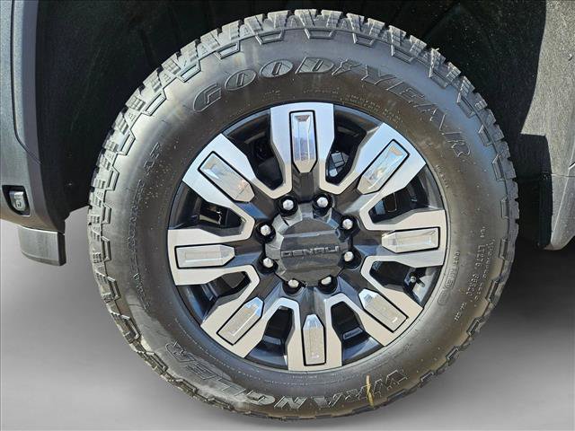 New 2026 GMC Sierra 2500 Denali w/ Denali Reserve Package AWD/4WD image 10