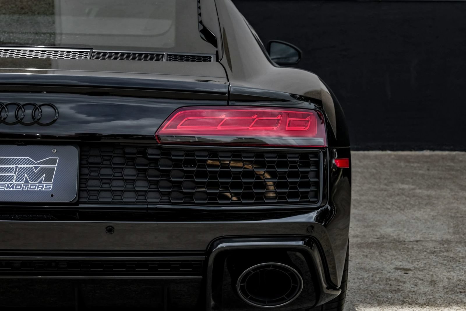 Used 2021 Audi R8 V10 RWD image 38