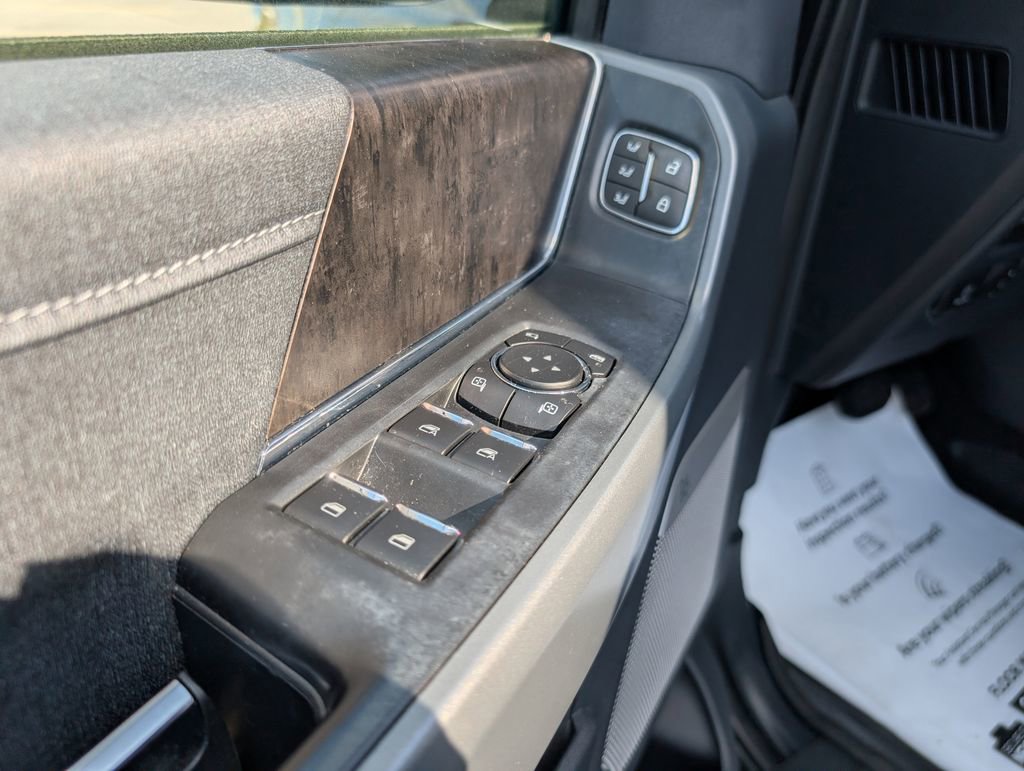 Used 2022 Ford F150 Lariat image 12