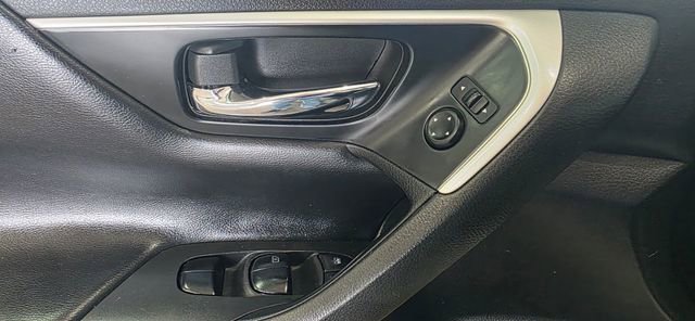 Used 2017 Nissan Altima 2.5 SV image 12