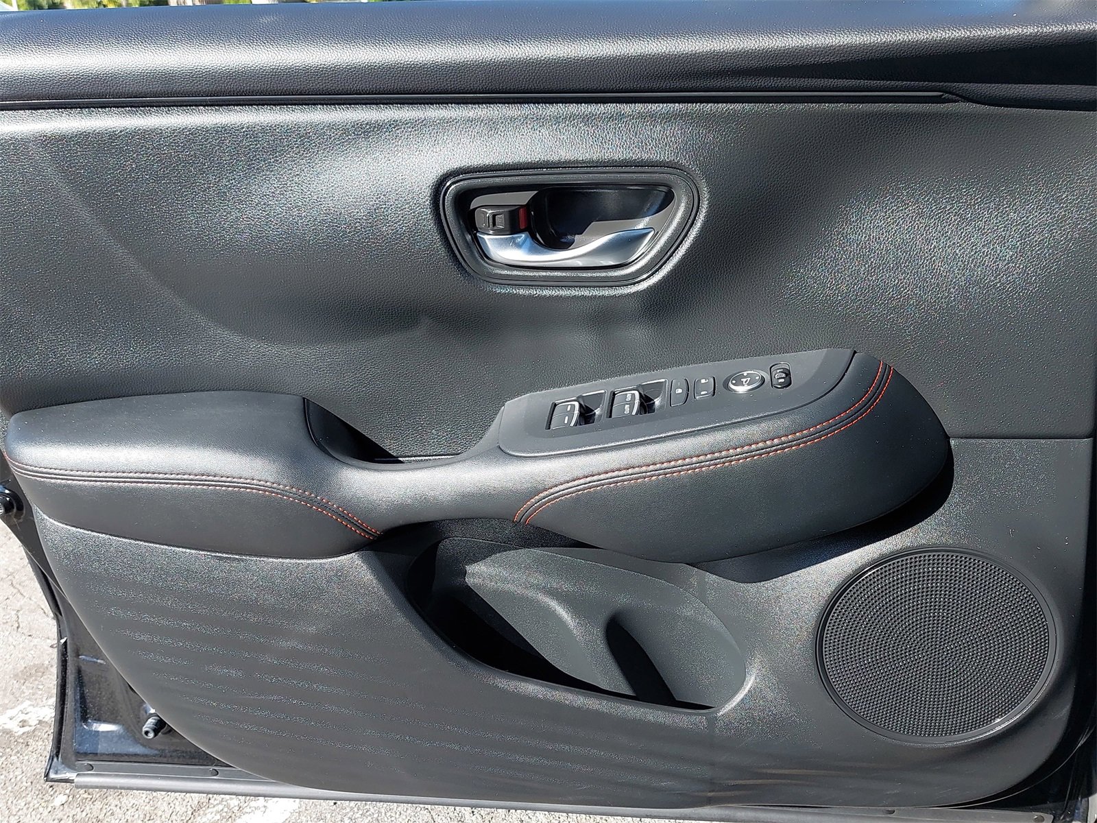 Used 2023 Honda HR-V Sport image 27