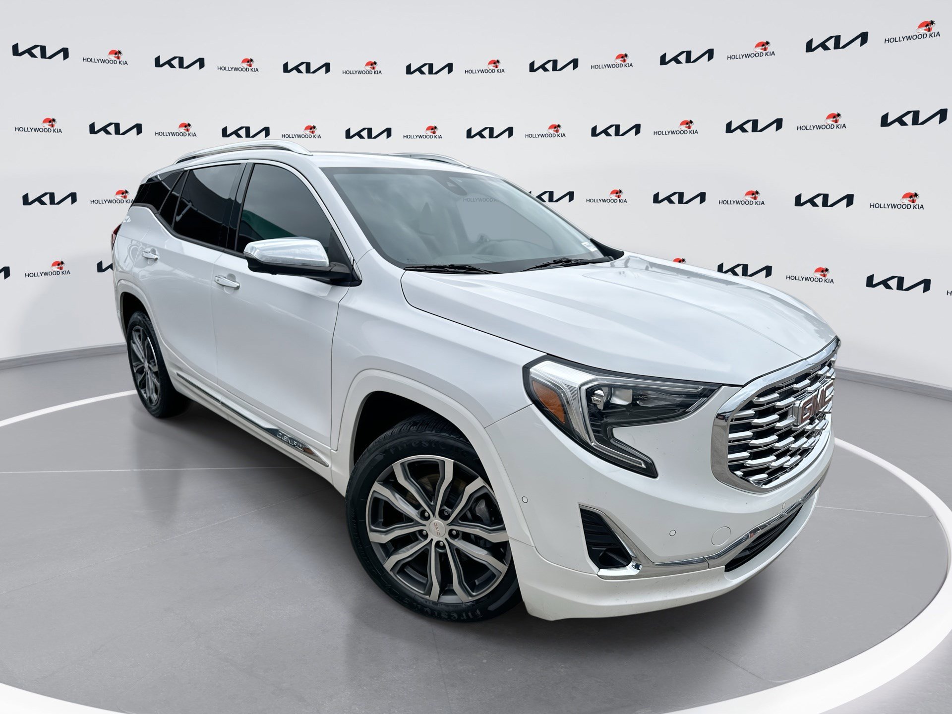 Used 2020 GMC Terrain Denali w/ Denali Premium Package