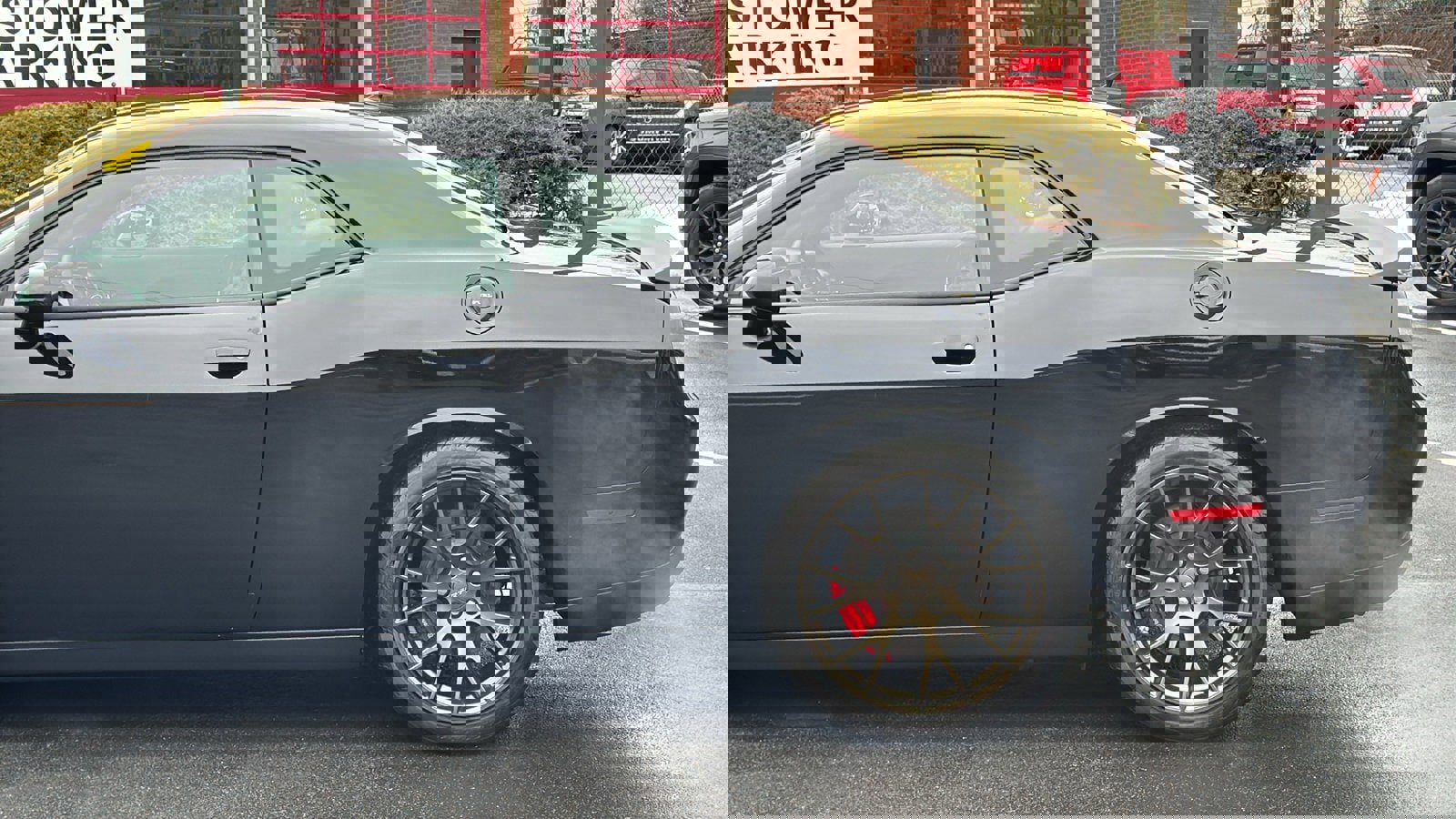 Used 2016 Dodge Challenger SRT Hellcat image 6