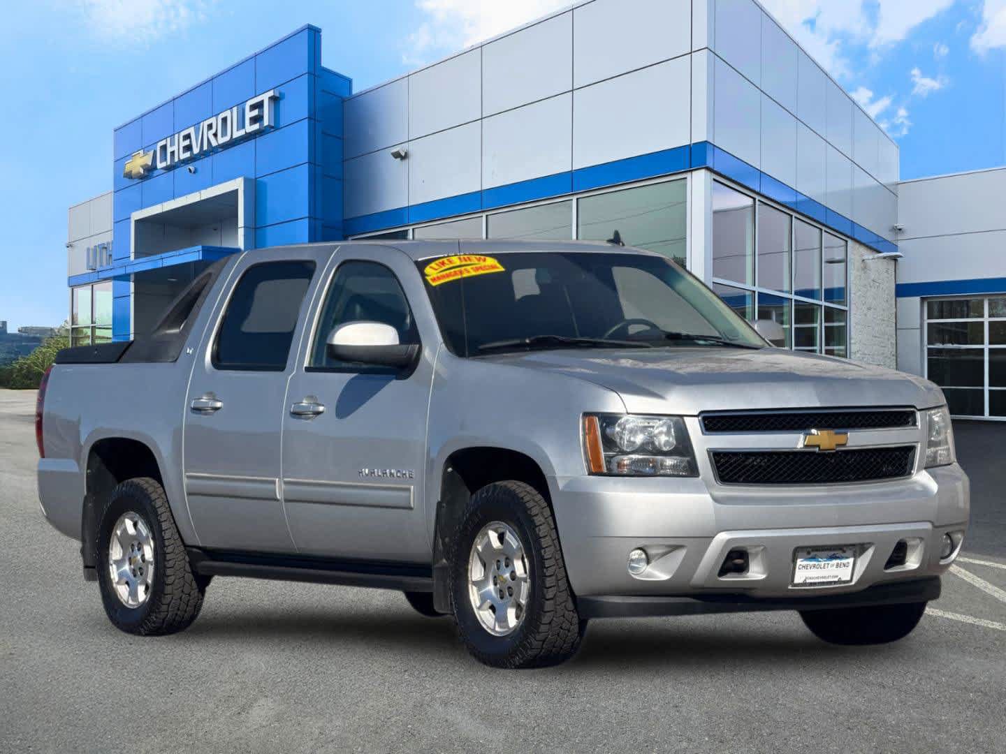 Used 2012 Chevrolet Avalanche LT AWD/4WD image 9