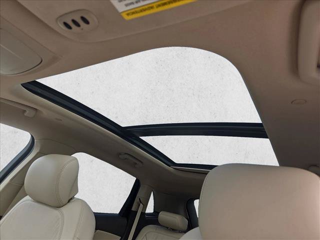 Used 2018 Lincoln MKX Reserve w/ Driver Assistance Package FWD image 22