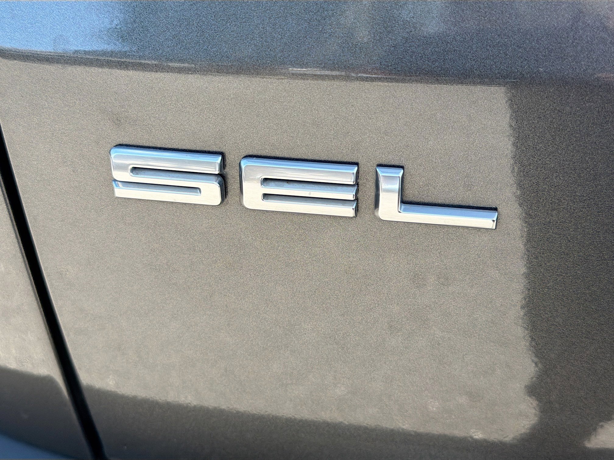 Used 2020 Ford Escape SEL image 11