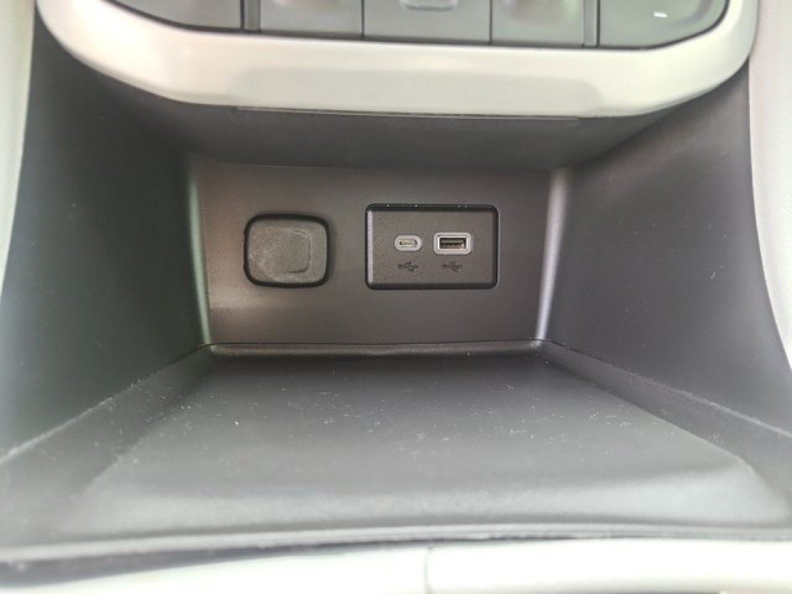 Used 2023 GMC Acadia SLE w/ Driver Convenience Package AWD/4WD image 30