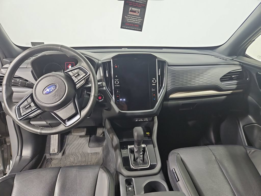 Used 2025 Subaru Forester Limited AWD/4WD image 14