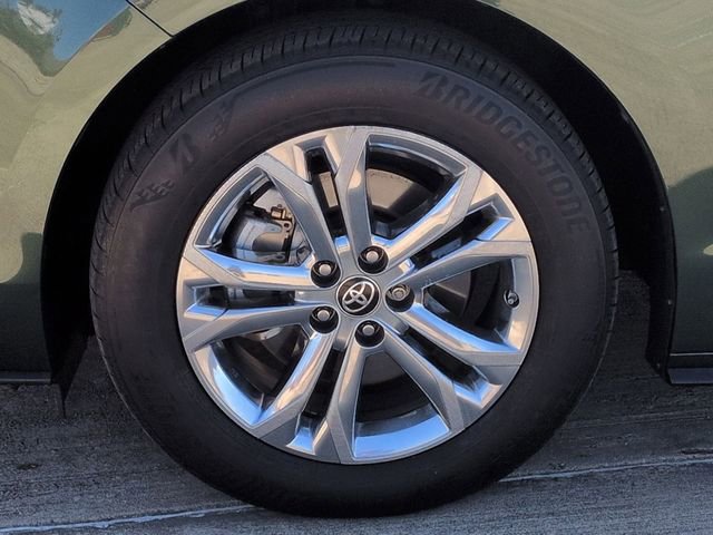 Certified 2022 Toyota Sienna Platinum image 12