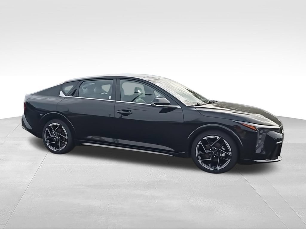 Used 2025 Kia K4 GT-Line w/ GT-Line Premium Package FWD image 2