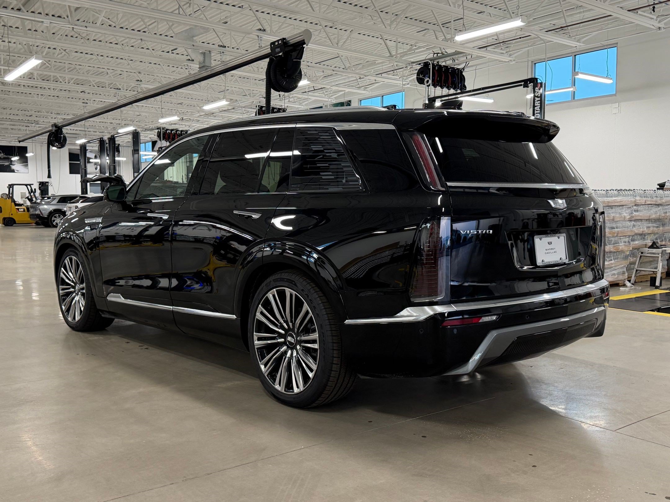 New 2026 Cadillac Vistiq Premium Luxury w/ LPO, Floor Liner Package AWD/4WD image 3