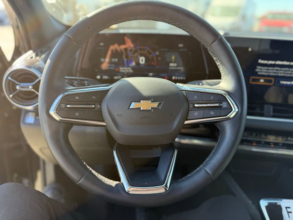 Used 2025 Chevrolet Equinox LT image 6