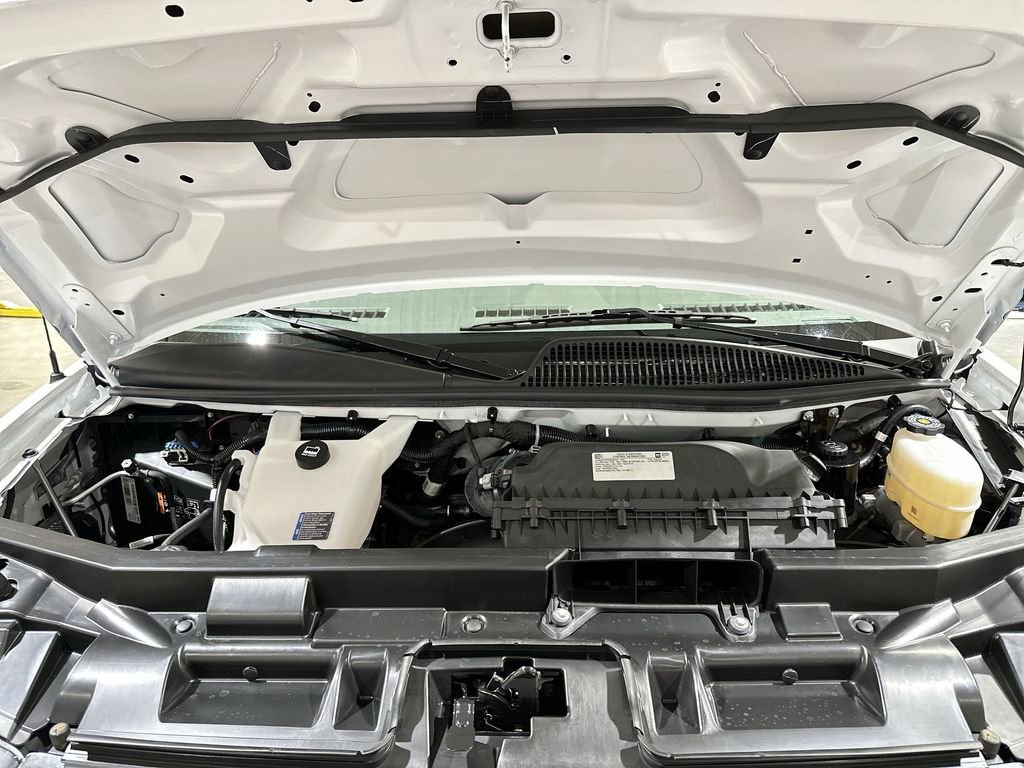 Used 2024 GMC Savana 2500 w/ Driver Convenience Package image 17