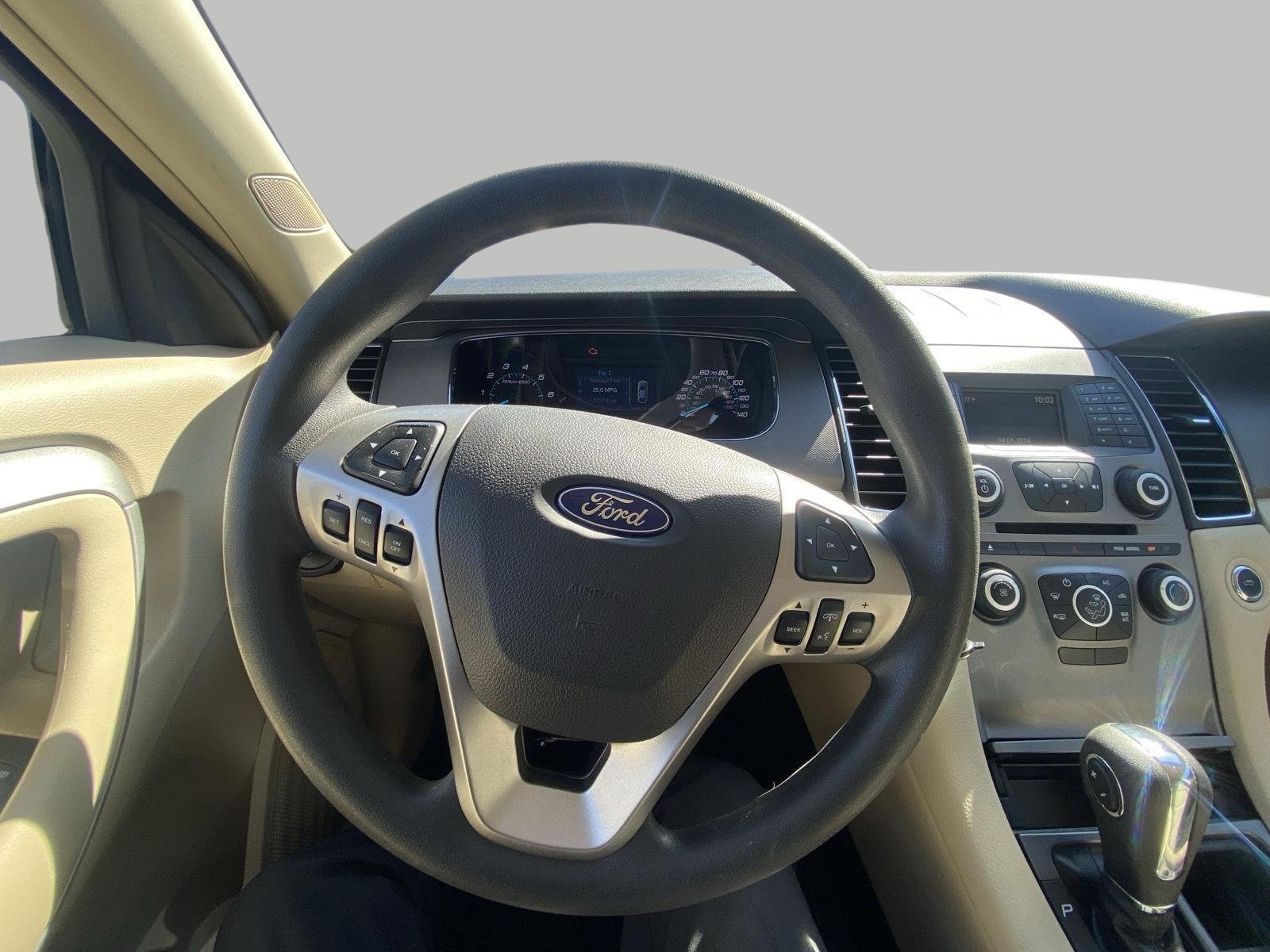 Used 2018 Ford Taurus SE FWD image 14