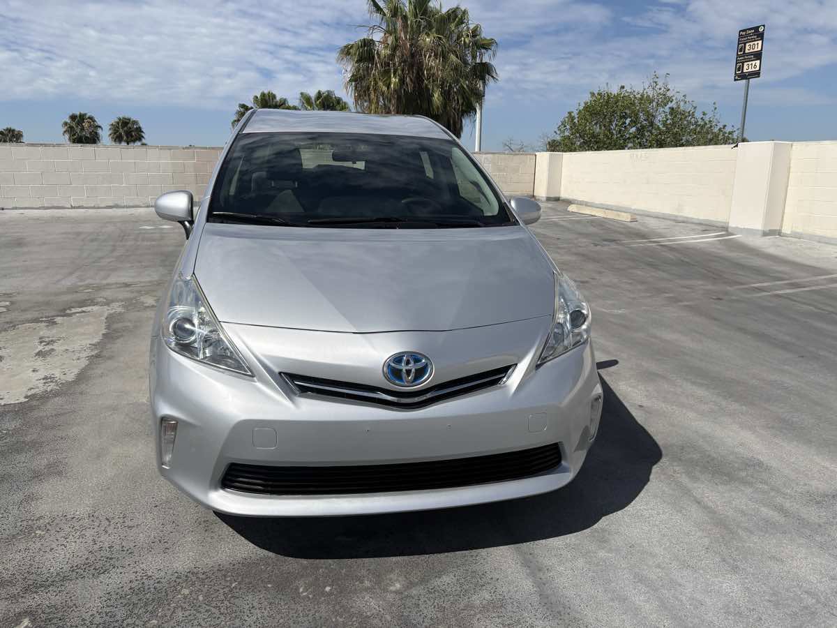 Used 2013 Toyota Prius V Three image 26