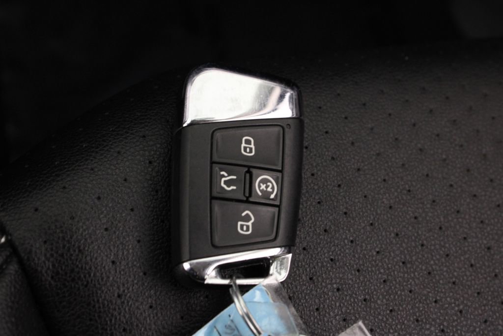 Used 2021 Volkswagen Atlas SE FWD image 31