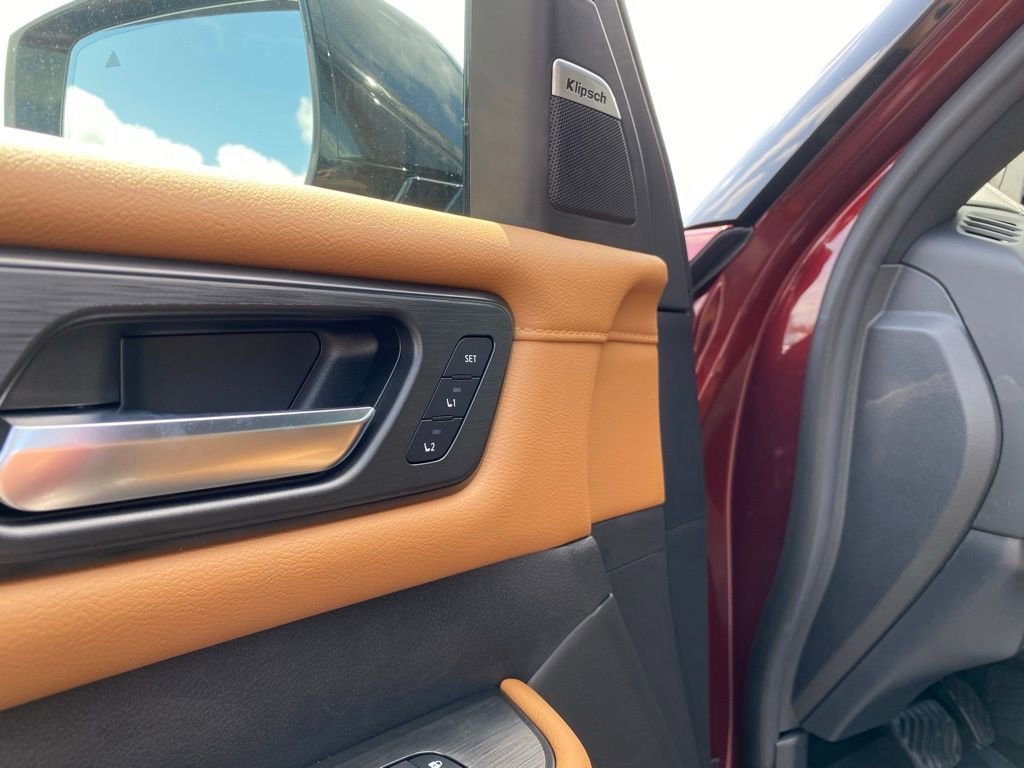 New 2025 Nissan Armada Platinum Reserve image 14