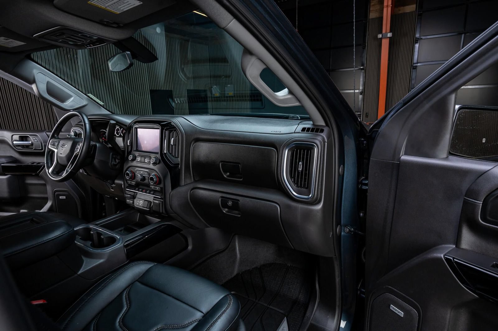 Used 2021 Chevrolet Silverado 1500 RST w/ All Star Edition Plus AWD/4WD image 17