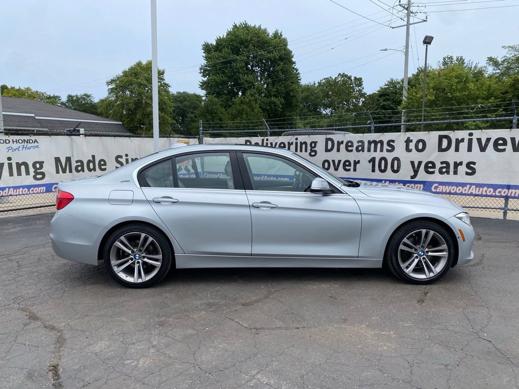 Used 2016 BMW 330e RWD image 2