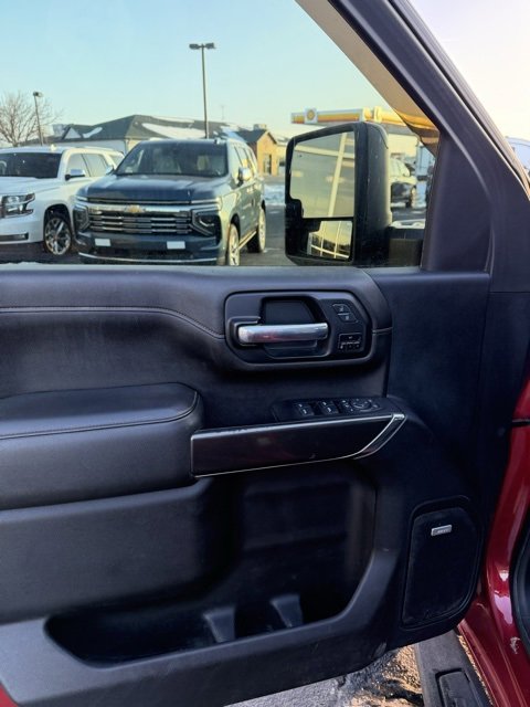 Used 2021 GMC Sierra 2500 AT4 w/ AT4 Premium Plus Package image 9