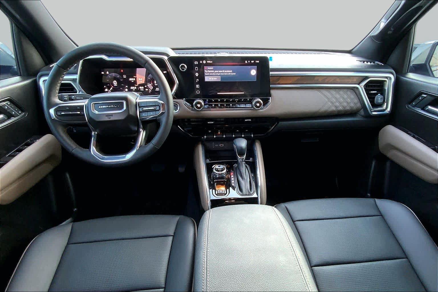 Used 2026 GMC Canyon Denali AWD/4WD image 15