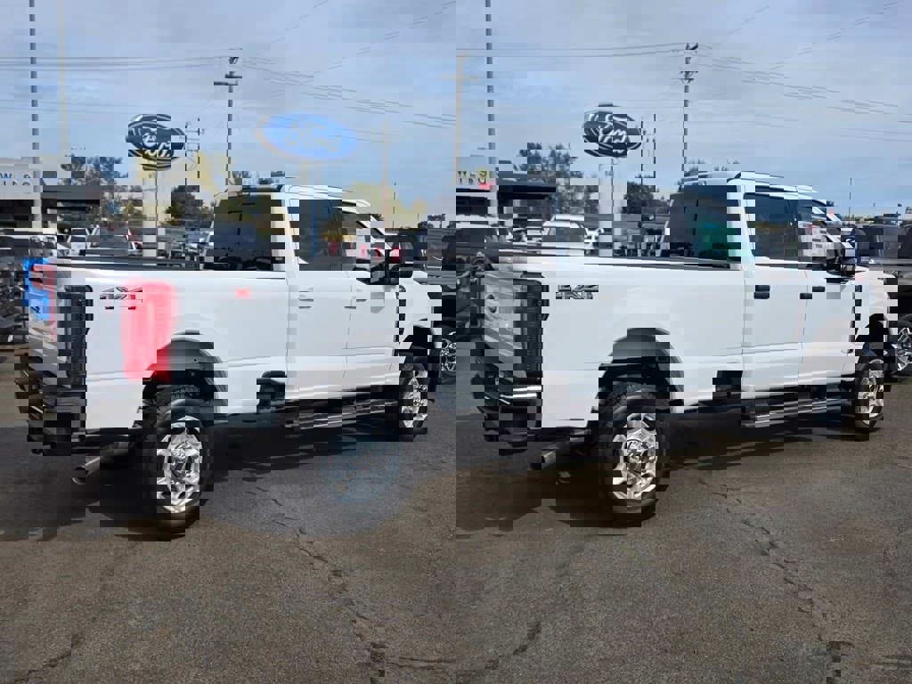 New 2026 Ford F350 XLT w/ Camper Package image 27