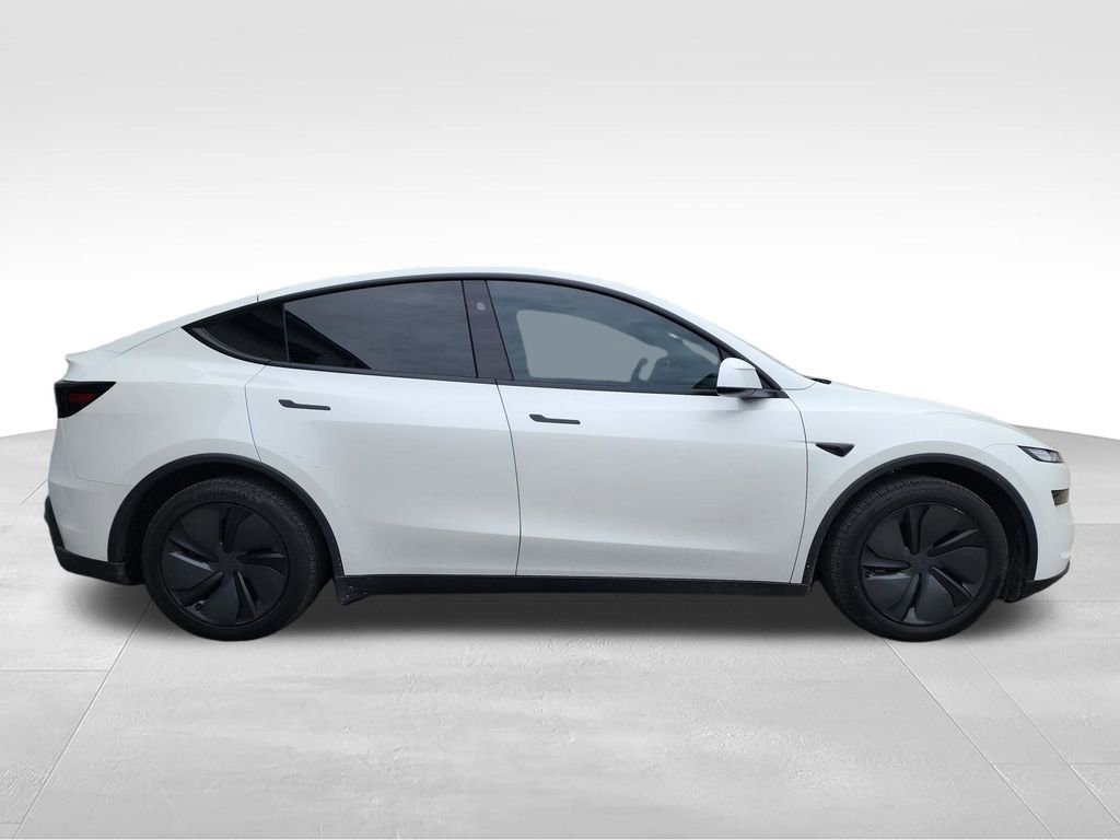 Used 2026 Tesla Model Y Long Range AWD/4WD image 6