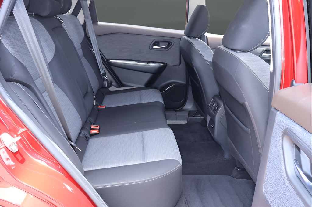 Used 2021 Nissan Rogue SV AWD/4WD image 25