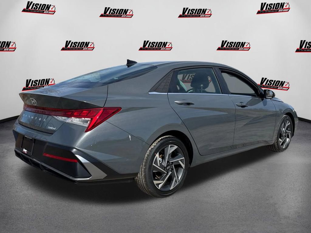 New 2026 Hyundai Elantra Limited image 5