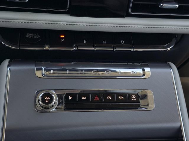 Used 2026 Lincoln Aviator 2WD image 19
