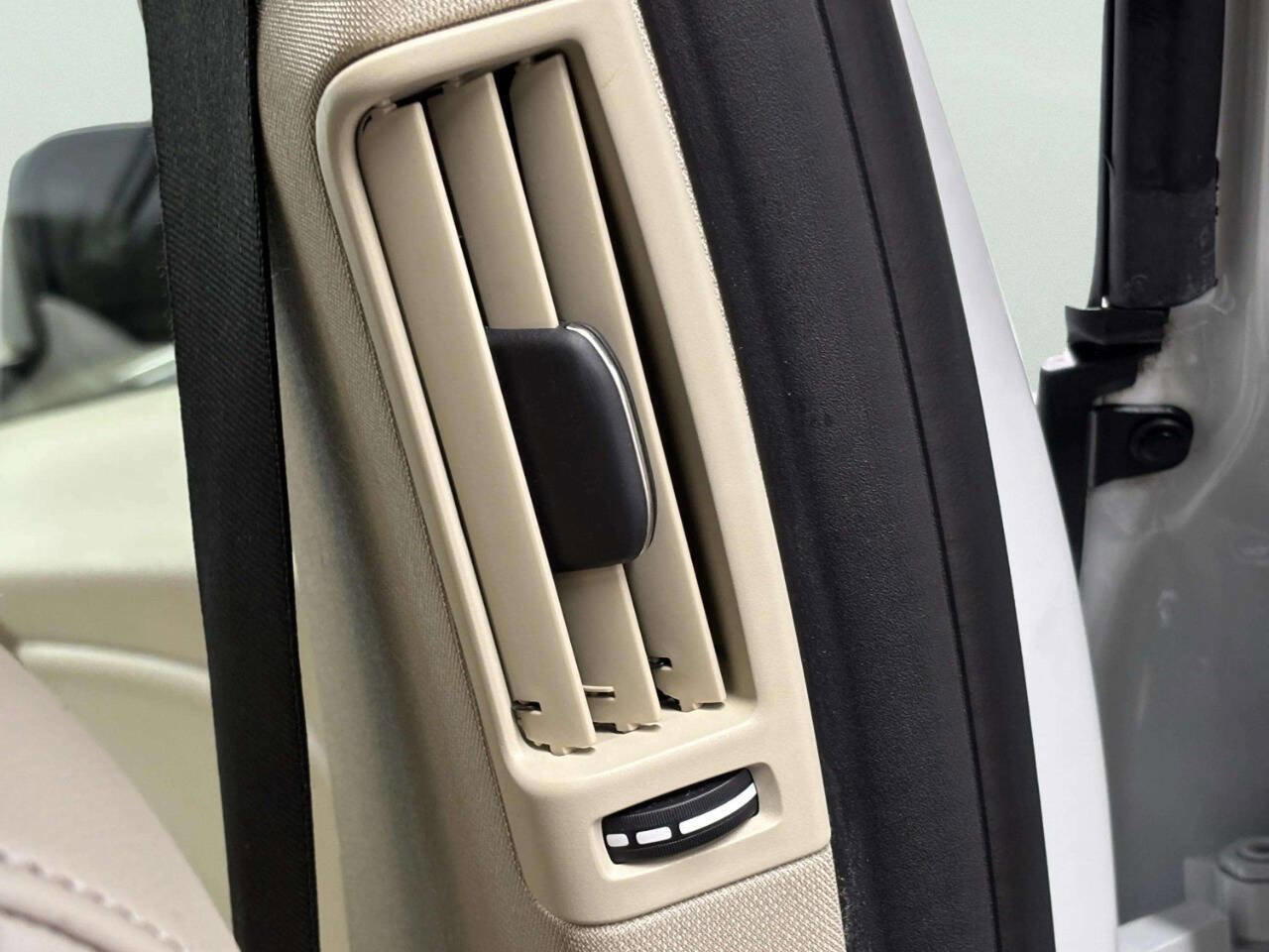 Used 2015 Volvo S60 T5 Premier image 29