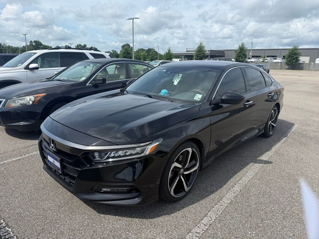 Used 2019 Honda Accord Sport image 2