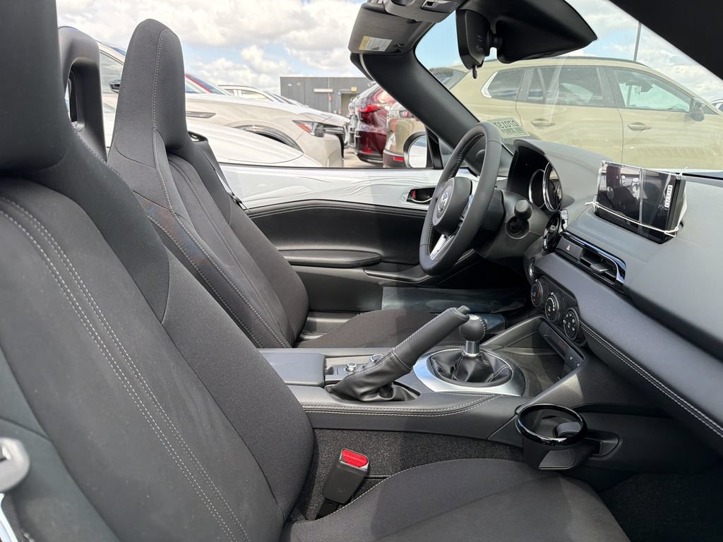 New 2026 MAZDA MX-5 Miata Club w/ Interior Package RWD image 10