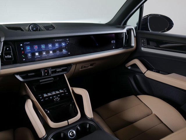 New 2026 Porsche Cayenne AWD/4WD image 18