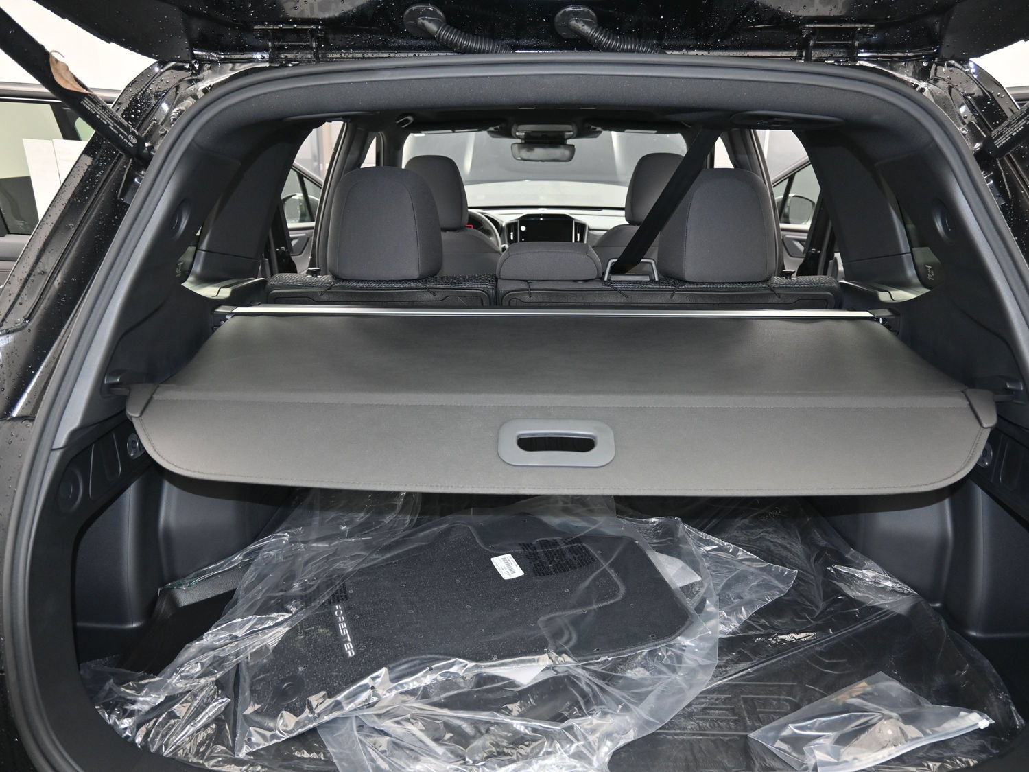 Used 2025 Subaru Forester Premium AWD/4WD image 23