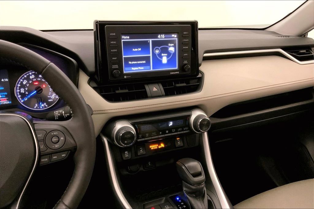 Used 2020 Toyota RAV4 XLE w/ Convenience Package image 5