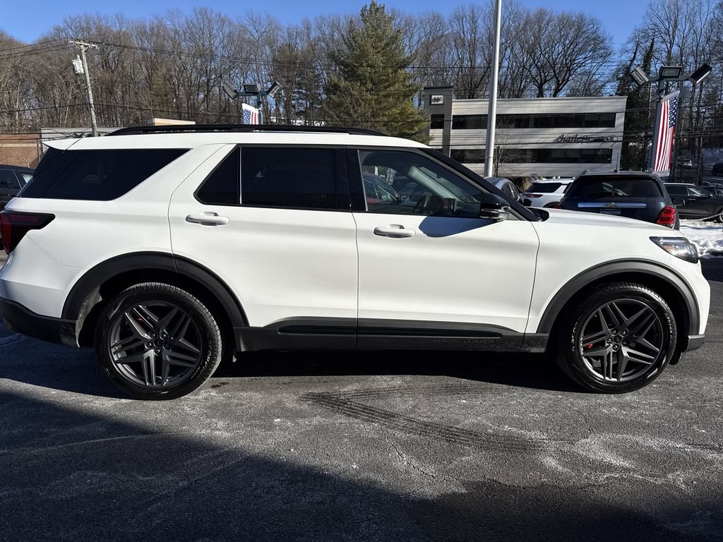Used 2026 Ford Explorer ST w/ Sun And Sound Package AWD/4WD image 3