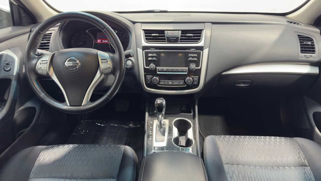 Used 2018 Nissan Altima 2.5 SV FWD image 15