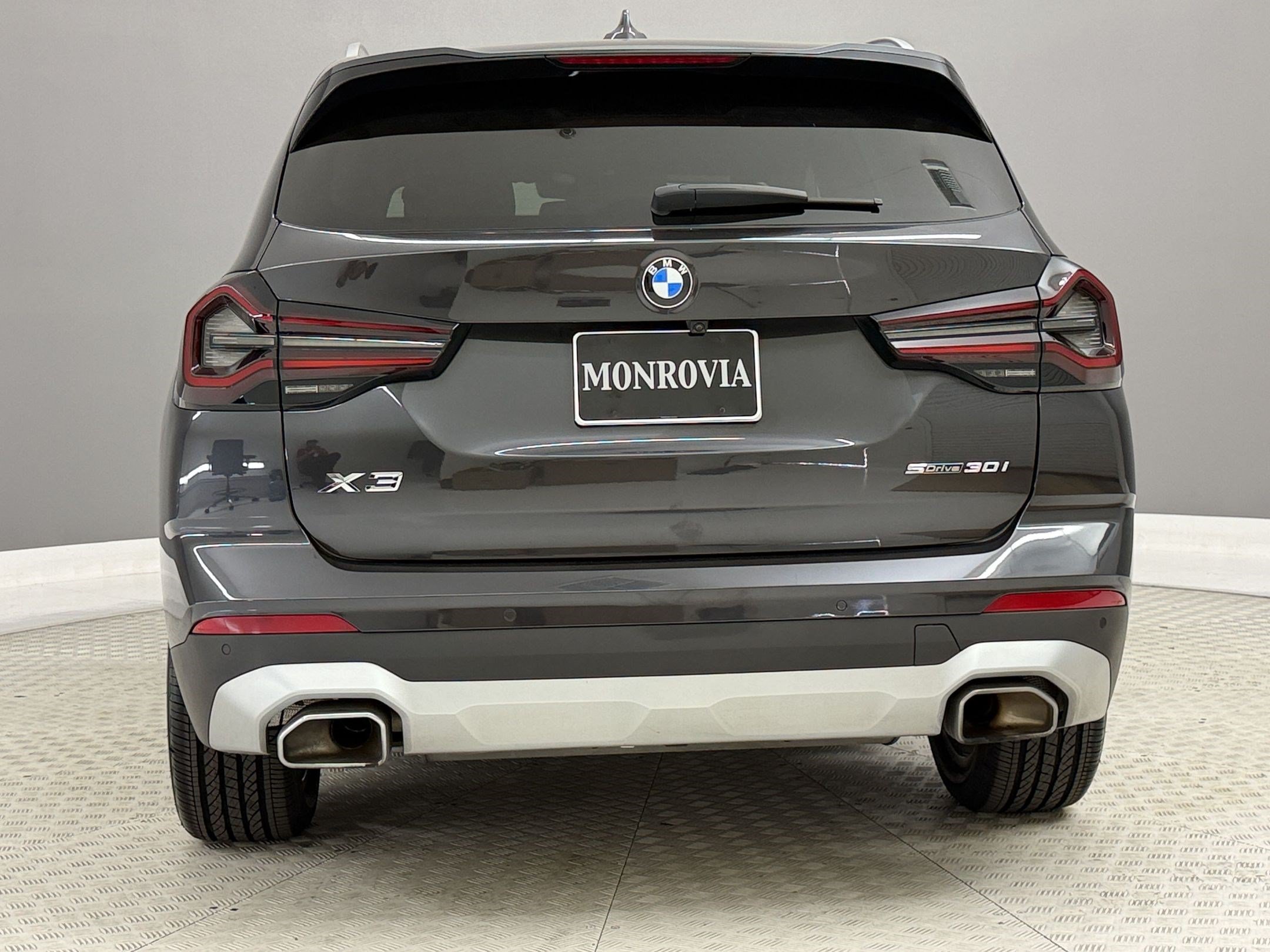 Certified 2024 BMW X3 sDrive30i w/ Premium Package RWD image 10